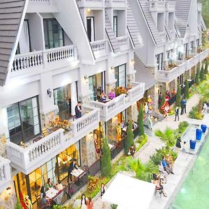 Paradise Soc Son Resort